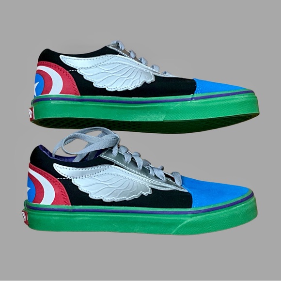 Vans Marvel Captain America Big Kids size 4 - Picture 3 of 8